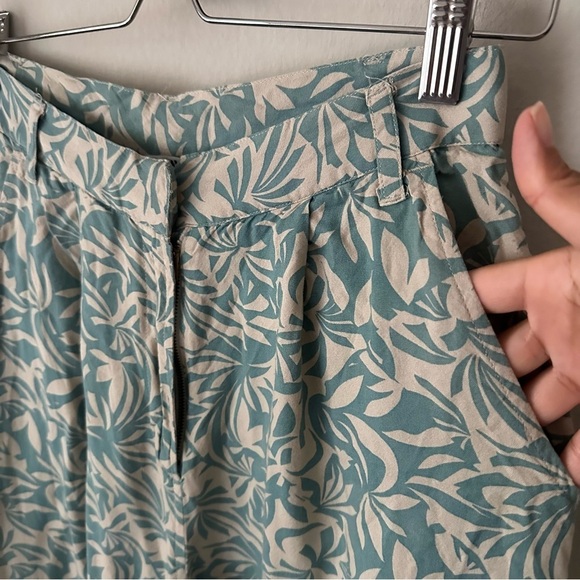 Amuse Society Jamie Pant Tropical Beach Vacation in Green/Cream Size Small - Picture 5 of 11